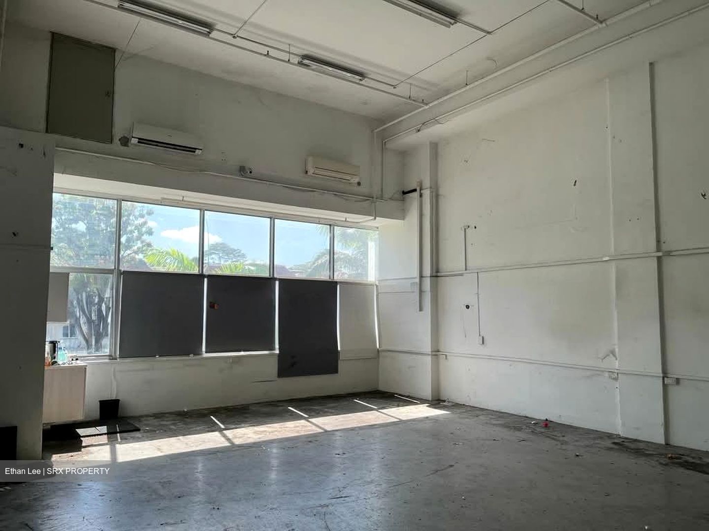 WCEGA Plaza (D23), Factory #546352161